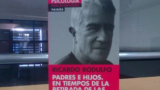 Este jueves pedí el libro de Psicología y la Revista HOLA
