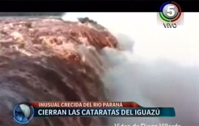 Parques Nacionales afirmó que ya asomaban en la superficie las pasarelas que ayer estuvieron cubiertas.