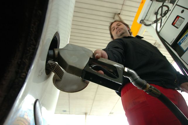 Desde enero, las estaciones de servicio no venderán más con tarjeta de crédito