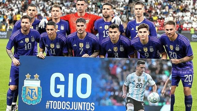 La Selección Argentina posó con una foto de Giovani Lo Celso