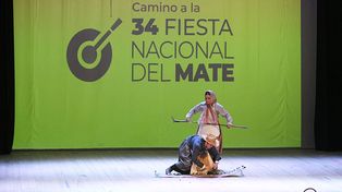 Bailarines entrerrianos se presentaron en el Teatro 3 de Febrero, camino a la 34º Fiesta Nacional del Mate. Este jueves, el PreMate continúa con música&nbsp;
