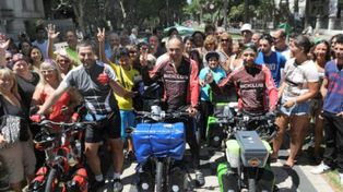 Dos rosarinos darán la vuelta al mundo en bici durante 15 años