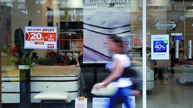 La aplicación se denomina `Skonto` y su lema es “Buscá