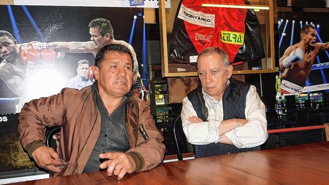 Claudio Víctor Martinet y Carlos Irusta presentaron el festival de boxeo a desarrollarse en Pucará.
