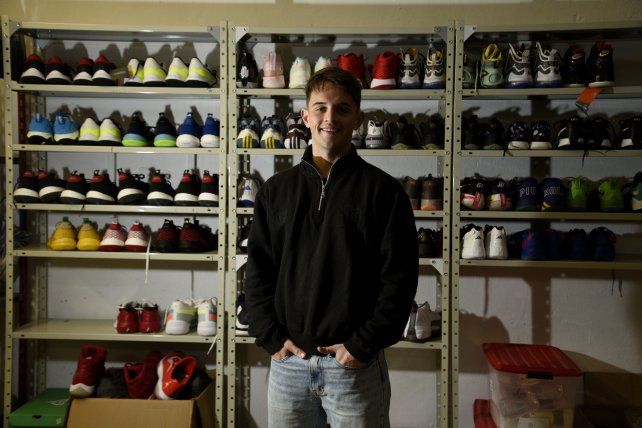 Josi jugó toda su vida al básquet en el Club Náutico y le costaba mucho conseguir las zapatillas para el deporte.