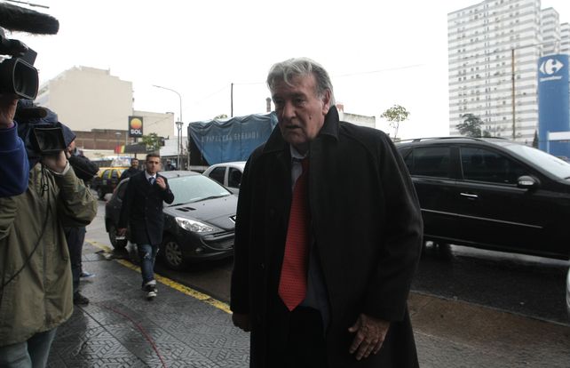 Sigue Armando lío: Pérez busca técnico con un método confuso que aleja a los candidatos