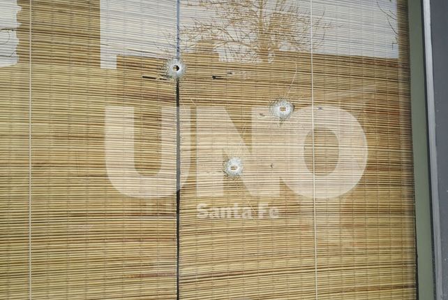 Balearon el frente de un bar ubicado en barrio Candioti de la ciudad