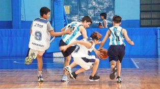 Los torneos de divisiones inferiores están en la parte final con los playoffs en las diferentes copas.