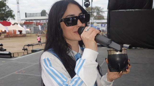 El tuit de Lali Espósito tras Jesús María: ironía por el show de Milei con el Chaqueño