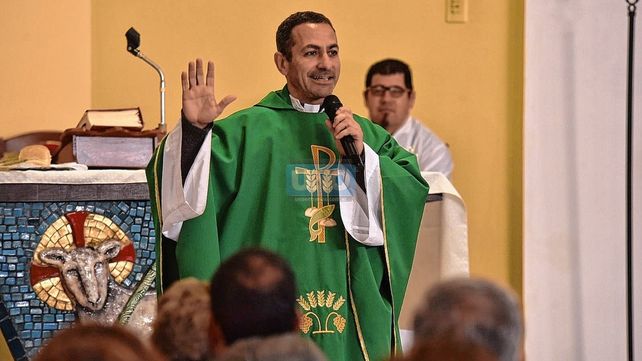 Cientos de paranaenses veneran a San Cayetano para pedir pan y trabajo