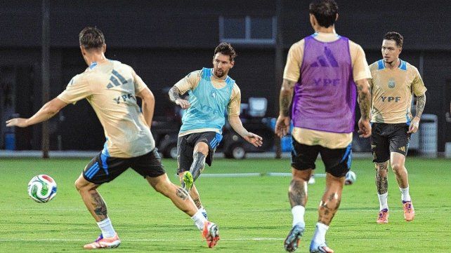 El emotivo homenaje de la Selección Argentina a Miguel Ángel Russo