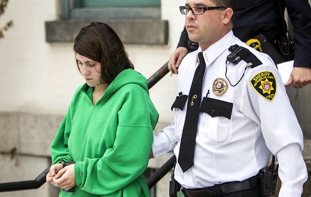 Miranda Barbour es trasladada a una corte en Sunbury