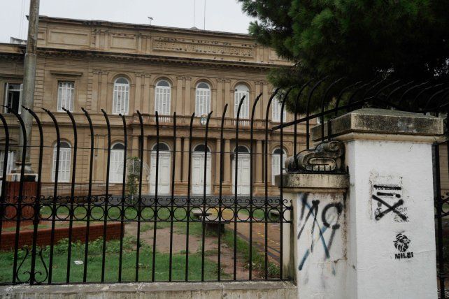 Jueves y viernes con las escuelas y los bancos cerrados en la provincia de Santa Fe