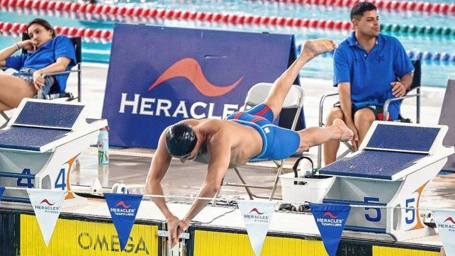 El santafesino Juan Nepote finalizó tercero y quinto en los 100 y 200 en el Argentino y en el Sudamericano Máster.