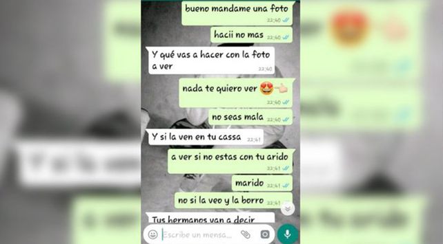 Los supuestos chats de la maestra acusada de acosar a un nene