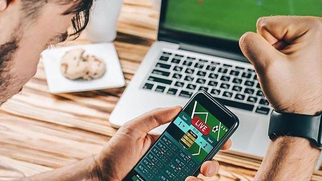 Cada vez hay más sitios de apuestas ilícitas a los que se puede ingresar sin que se controle la edad. Cuidar a niños y adolescentes del juego ilegal es clave