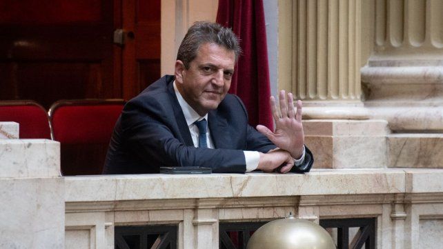 Denunciaron a Sergio Massa por violar la veda electoral