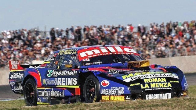 Germán Todino con Dodge se quedó con la victoria del Turismo Carretera en San Nicolás. Germán Todino con Dodge se quedó con la victoria del Turismo Carretera en San Nicolás.