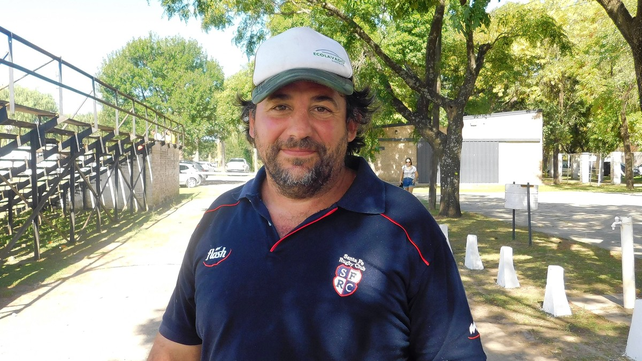Gustavo Stiefel forma parte del staff de entrenadores del plantel superior de Santa Fe Rugby Club.