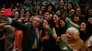 Alberto Fernández prometió una ley para legalizar el aborto