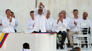 Encuentro. Macri participa en Cartagena de Indias junto a Raúl Castro de la firma del acuerdo de paz con las Farc.