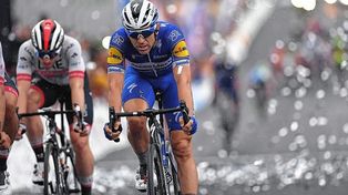 Richeze y Sepúlveda siguen lejos de la vanguardia en el Tirreno-Adriático