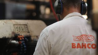 La empresa Bahco abandona la fabricación de herramientas y reduce su planta en Santo Tomé