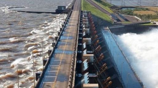 El río Paraná registró un caudal 37% superior al promedio histórico y Yacyretá emitió una alerta
