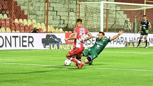 Unión y su problema para acertarle al arco rival