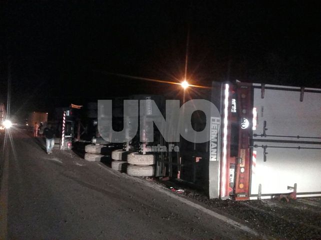 Milagro: choque violento de camiones cargados en la ruta 34