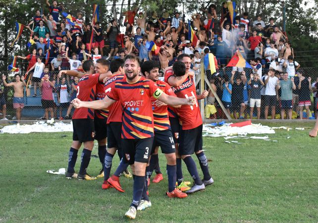 Ateneo volvió al triunfo y se afirmó en la punta del Clausura