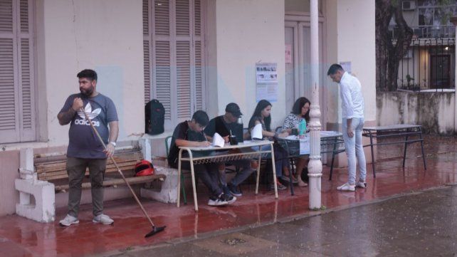 Elecciones 2023: hasta las 14 votó el 45% en Entre Ríos