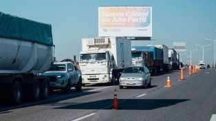 Habrá cortes programados en el puente Rosario-Victoria este martes