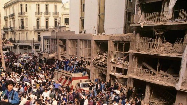 La Cámara Federal porteña confirmó la decisión de someter a un juicio en ausencia en Argentina a los ciudadanos iraníes por el atentado en AMIA
