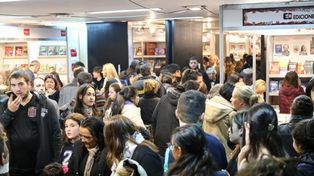 La Feria del Libro Rosario 2023 tendrá lugar del 2 al 12 de agosto en el CC Roberto Fontanarrosa, con entrada libre y gratuita.
