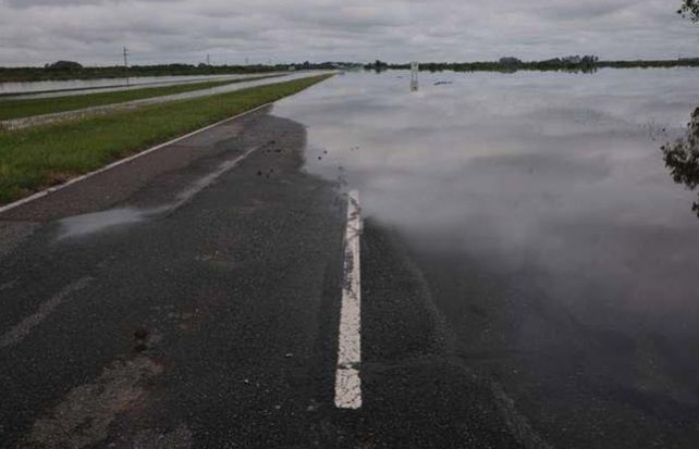 Las precipitaciones siguen causando gravísimos inconvenientes en las rutas santafesinas.