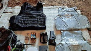 Cuatro personas quedaron detenidas por tenencia de armas, tras una causa por robo.