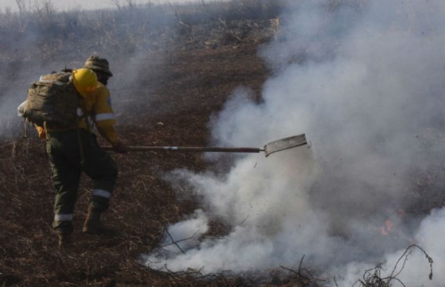 El 80 por ciento de los rosarinos se siente personalmente afectado por el humo de las islas