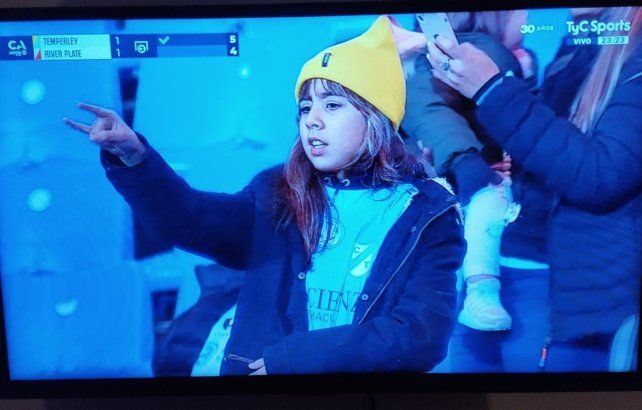 La nena hincha de Temperley.