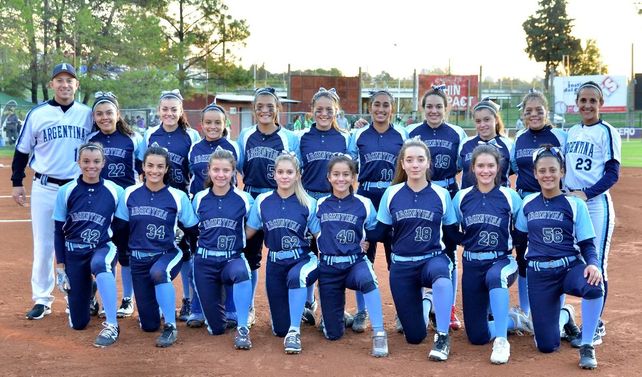 Las mejores están en Paraná: ya se juega el sudamericano de sóftbol femenino