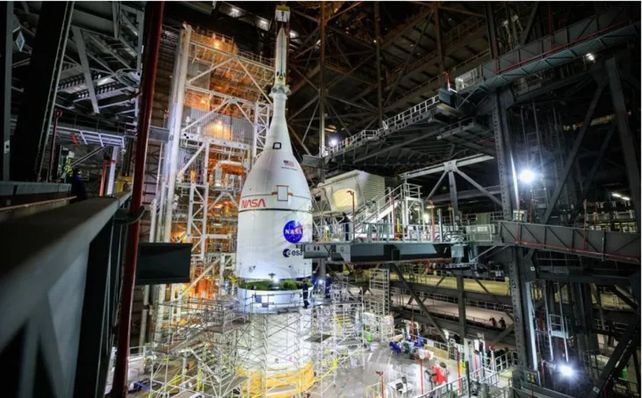 La NASA anunció un vuelo a la Luna