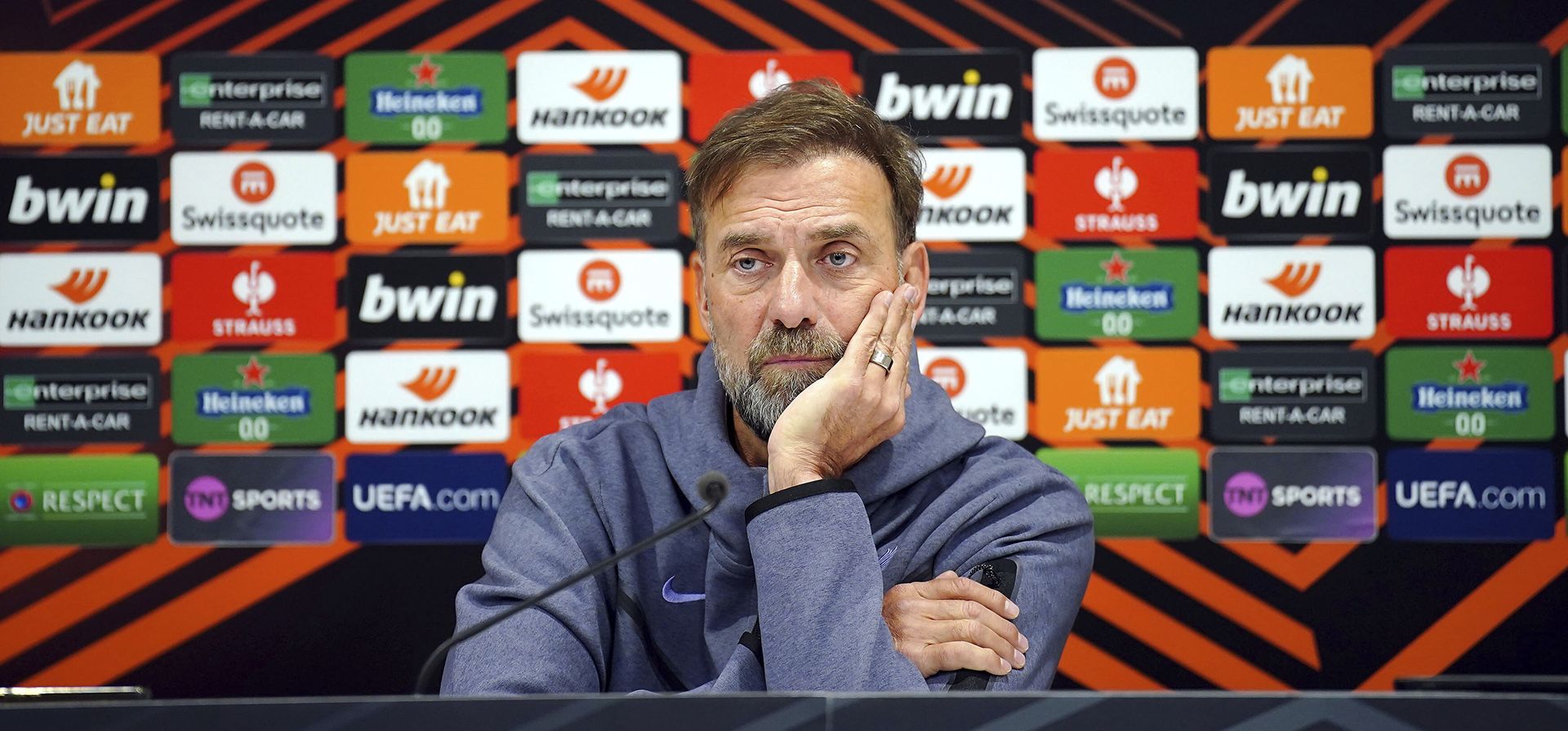 El técnico del Liverpool, Jurgen Klopp, se reúne con los medios durante una conferencia de prensa previa al partido de fútbol de la Liga Europa del jueves contra LASK, en el Centro de Entrenamiento AXA, Liverpool, Inglaterra, el miércoles 29 de noviembre de 2023. (Peter Byrne/PA vía AP) El técnico del Liverpool, Jurgen Klopp, se reúne con los medios durante una conferencia de prensa previa al partido de fútbol de la Liga Europa del jueves contra LASK, en el Centro de Entrenamiento AXA, Liverpool, Inglaterra, el miércoles 29 de noviembre de 2023. (Peter Byrne/PA vía AP)