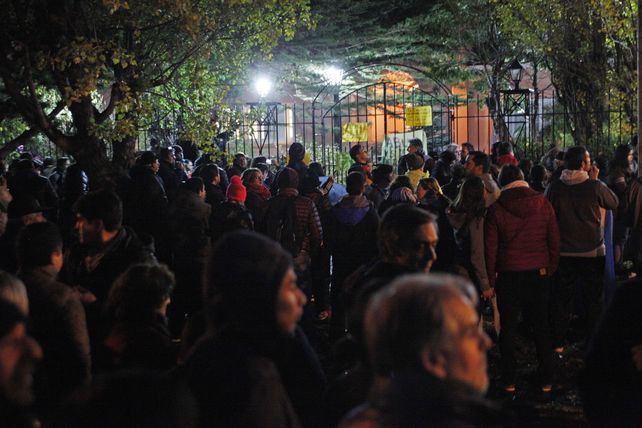 Desbordada por la crisis, Alicia Kirchner le pedirá una reunión al presidente