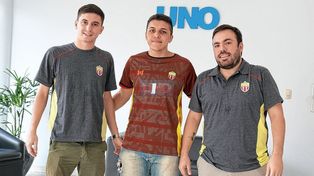 Mauro Erben, entrenador de Económicas, junto a Mirko Puig y Pablo Galarza.&nbsp;