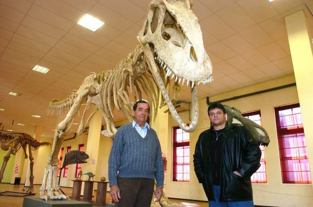 Falleció Rubén Carolini, el padre del dinosaurio carnívoro más grande del mundo