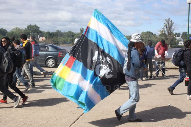 Rito sagrado en Gualeguaychú: 200.000 almas en la misa más grande en Entre Ríos