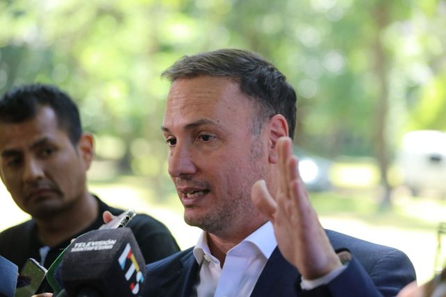 El fuerte exabrupto del ministro Enrico por los dichos de Adorni y el mal estado de las rutas nacionales en Santa Fe