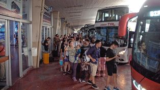 Colectivos Santa Fe-Paraná: analizan el escenario académico para mejorar las frecuencias