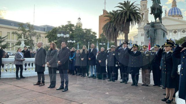 Este sábado iniciaron las celebraciones por el 25 de Mayo en Paraná. Los festejos continuarán a las 9 con el Te Deum y a las 10.30 con el desfile cívico-militar