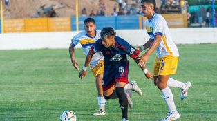 Cristian Bonesso entró muy bien y de sus pies nacieron centros punzantes para Leones FC en el final ante Central Ballester.